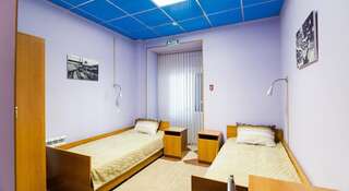 Гостиница Альтаир Новосибирск Кровать в общем номере с 2 кроватями-4