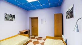 Гостиница Альтаир Новосибирск Кровать в общем номере с 2 кроватями-1