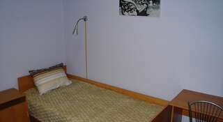 Гостиница Альтаир Новосибирск Кровать в общем номере с 2 кроватями-2